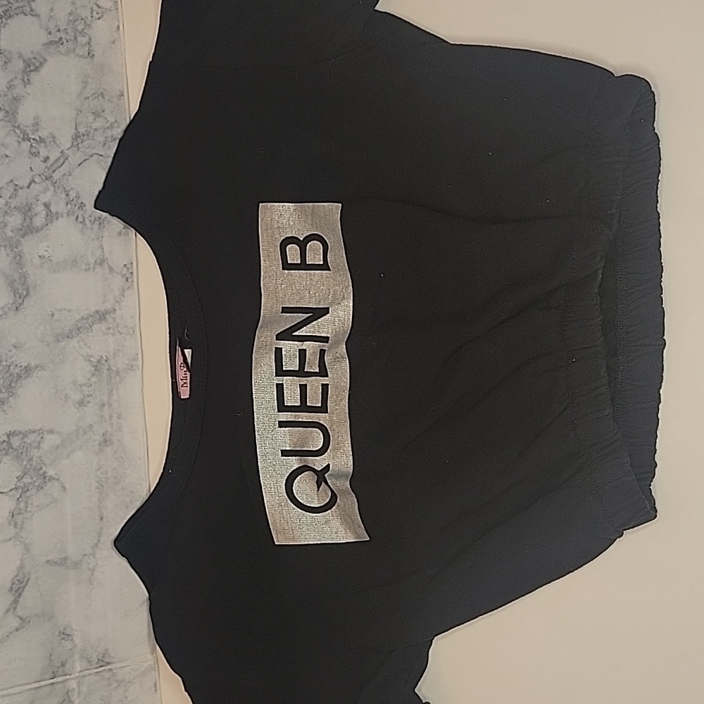 Miss Popular Crop Top Women's Size S Black Sweat Top